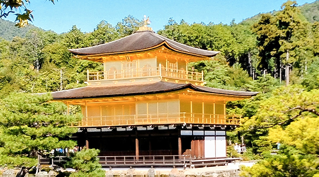 鹿苑寺（ろくおんじ）
